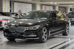 ب ام و، سری 7