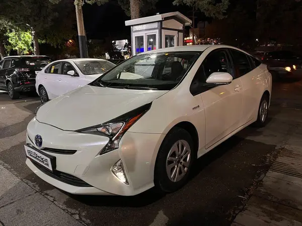 تویوتا، پریوس