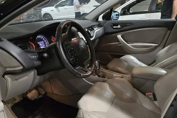 سیتروئن  C5