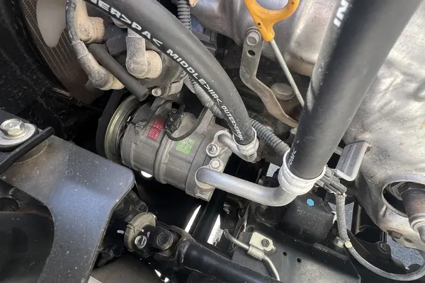 نیسان، پیکاپ دو کابین