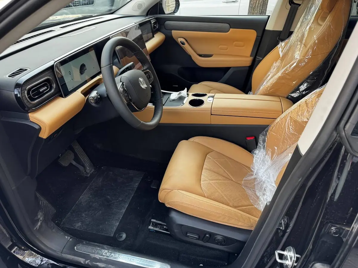 لیپ موتور،  C11 EV