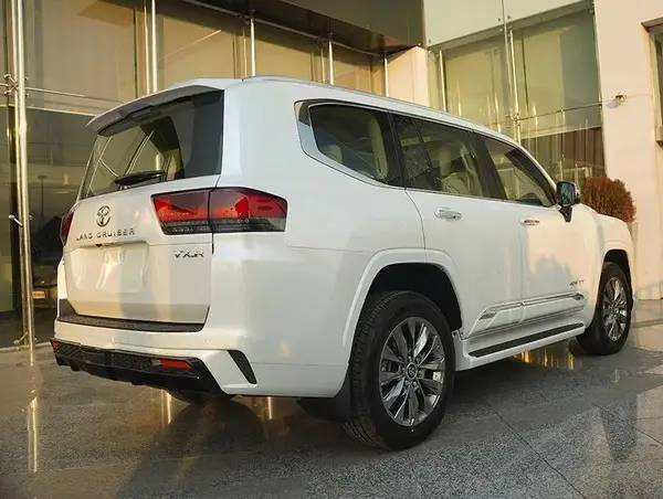 تویوتا، لندکروز چهار در