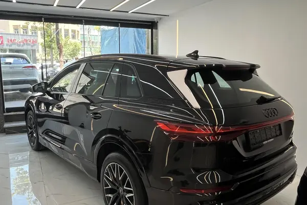 آئودی  Q5 e-tron