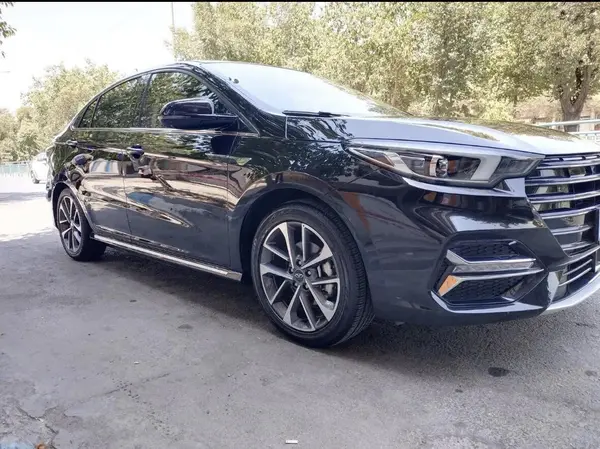 فونیکس، آریزو 6 پرو