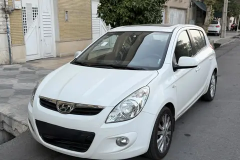 هیوندای، i20