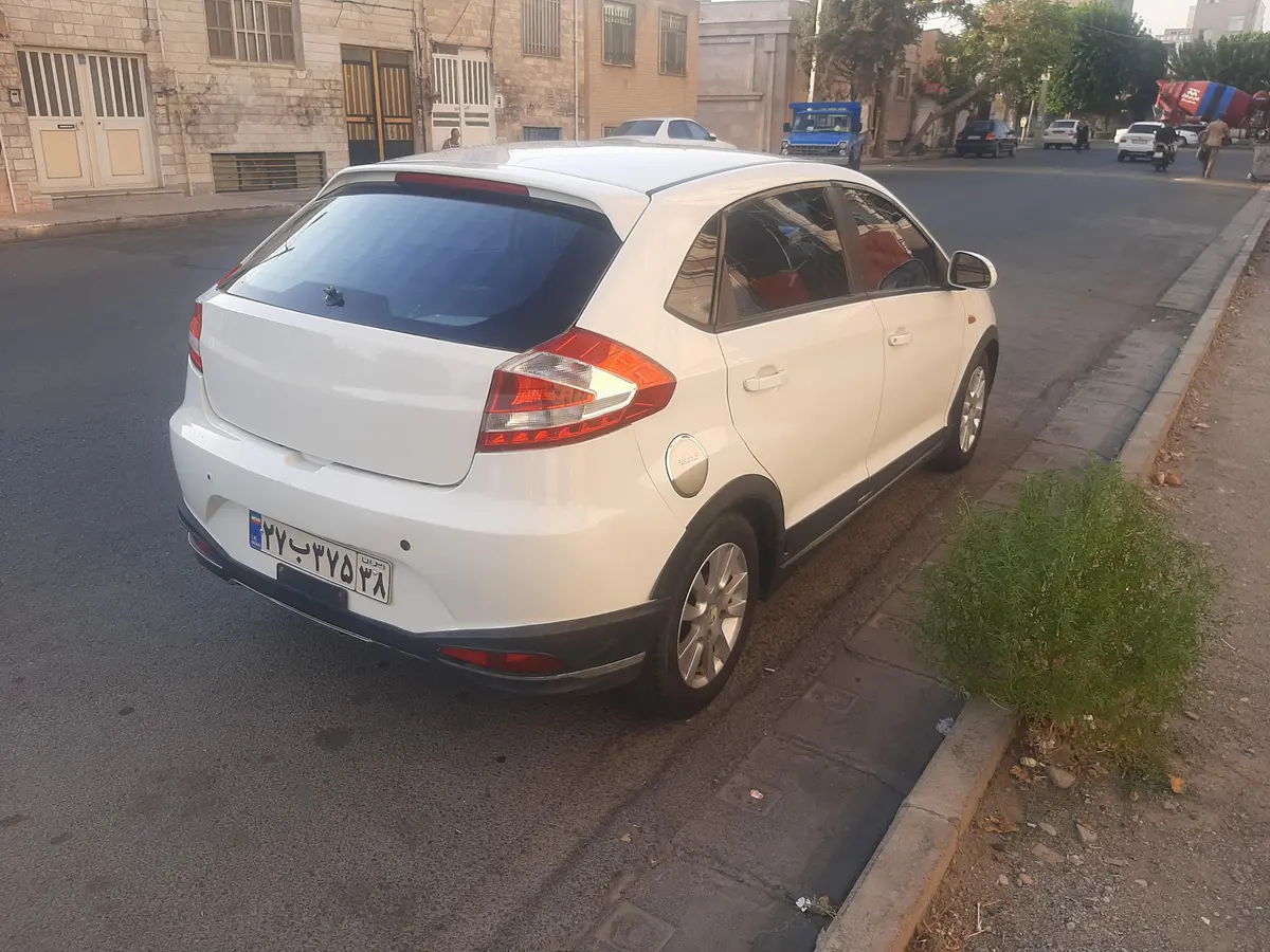 ام وی ام،  315هاچ بک