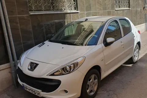 پژو، 207