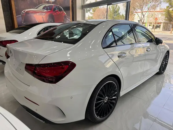 بنز، کلاس A سدان