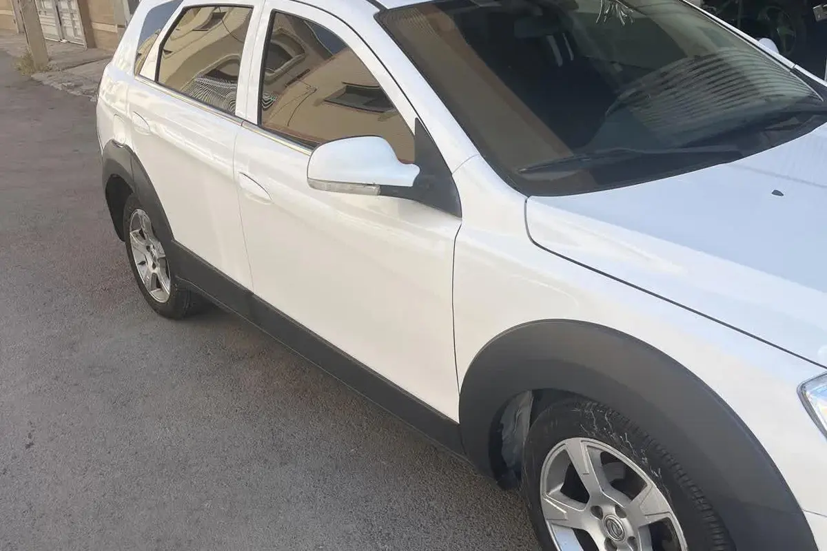 دانگ فنگ،  H30 کراس