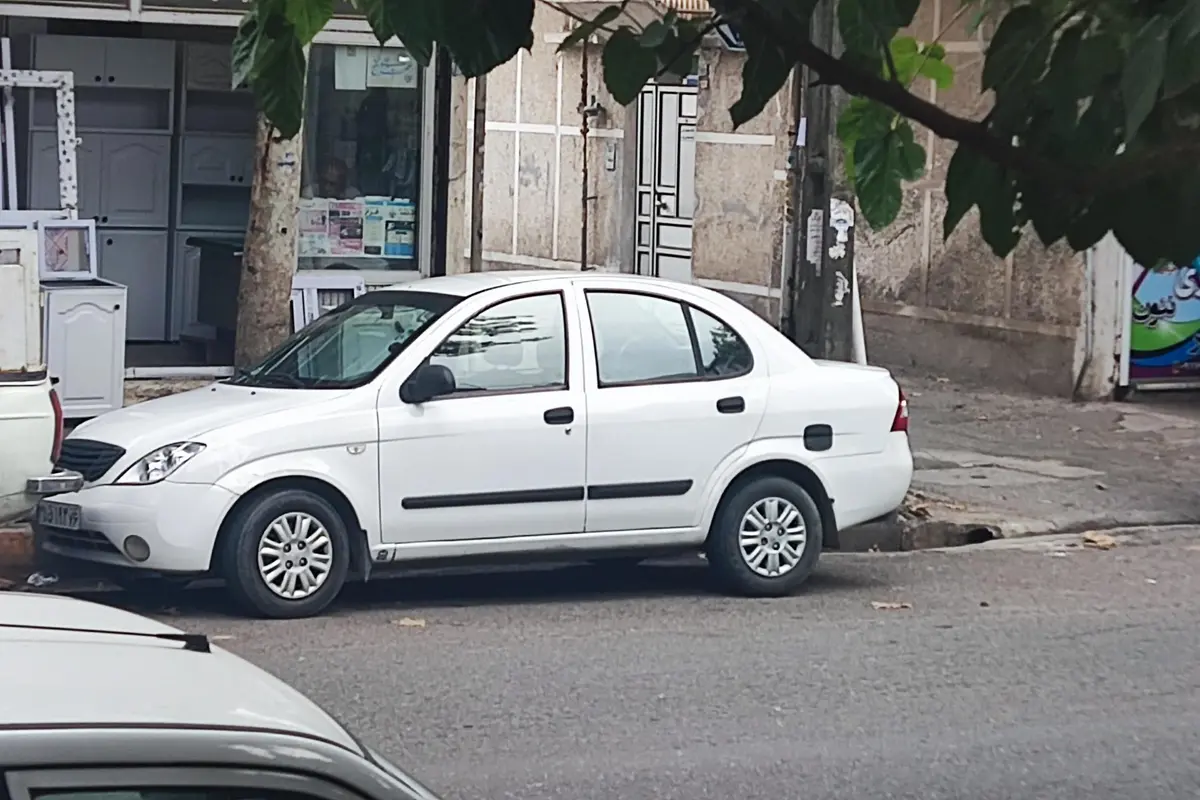 تیبا،  صندوق دار