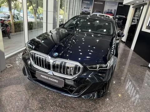 ب ام و، i5