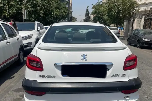 پژو  207 صندوقدار