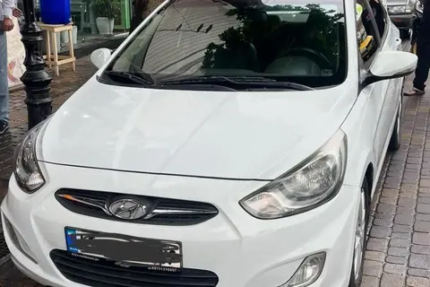 هیوندای، اکسنت