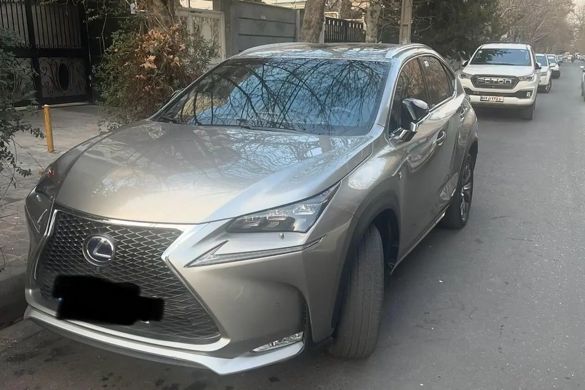 لکسوس،  NX