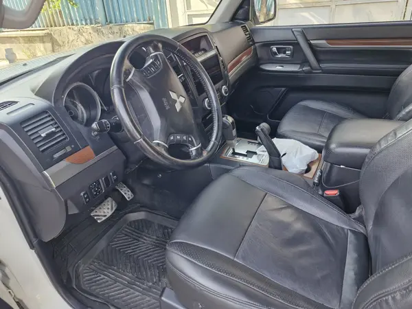 میتسوبیشی، پاجرو دو در