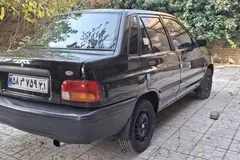 پراید، صندوق دار