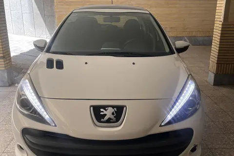 پژو، 207