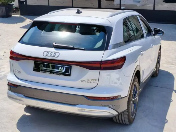 آئودی  Q5 e-tron