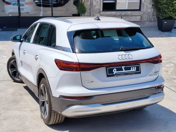 آئودی  Q5 e-tron