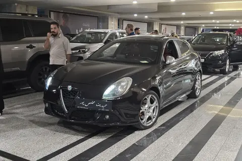 آلفارومئو، جولیتا