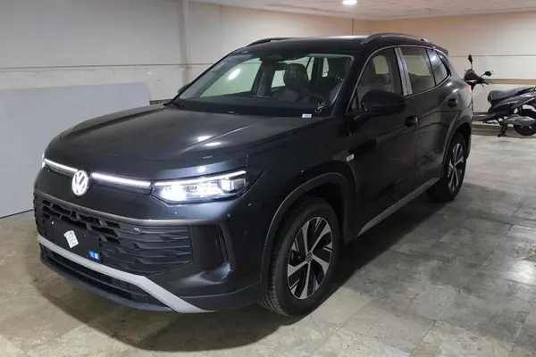 فولکس، تایرون L