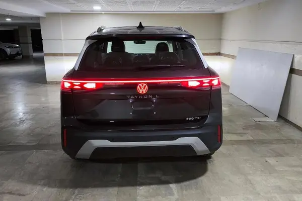 فولکس، تایرون L