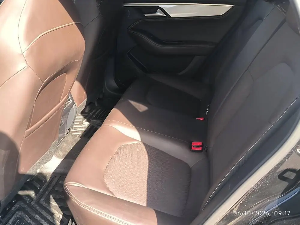 کی ام سی،  eJ7