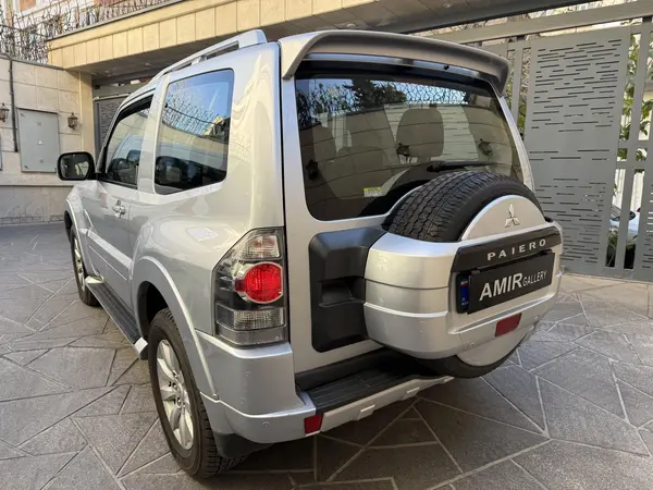 میتسوبیشی، پاجرو دو در