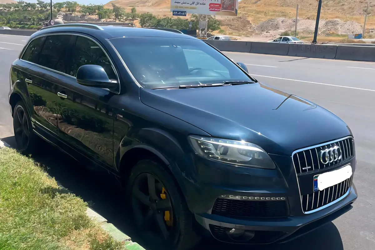 آئودی،  Q7
