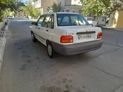 پراید، صندوق دار