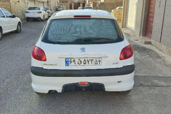 پژو  206