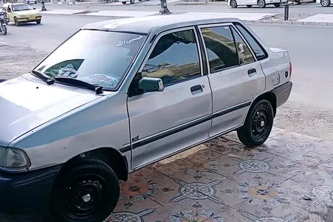 پراید، صندوق دار