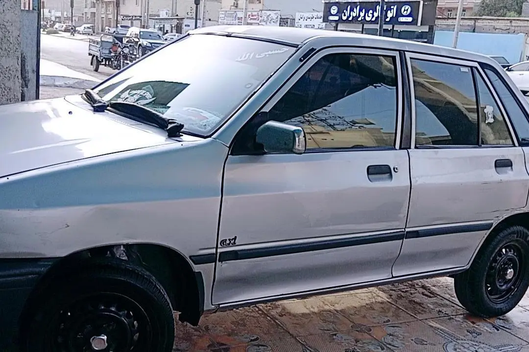 پراید،  صندوق دار