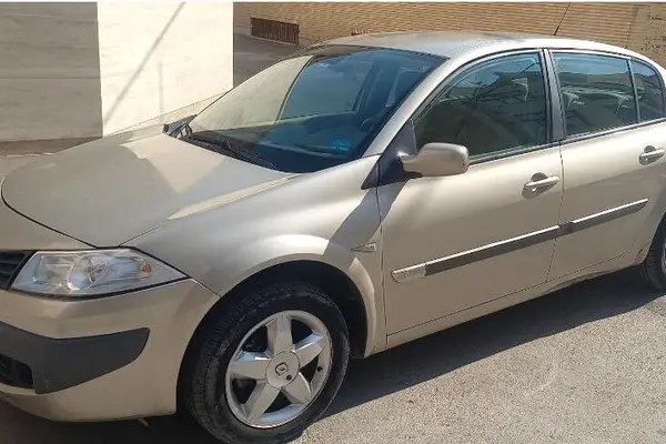 رنو، مگان (وارداتی)