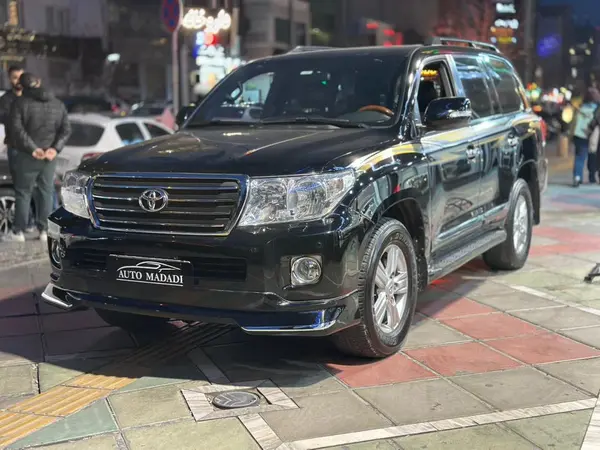 تویوتا، لندکروز چهار در