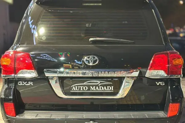 تویوتا، لندکروز چهار در