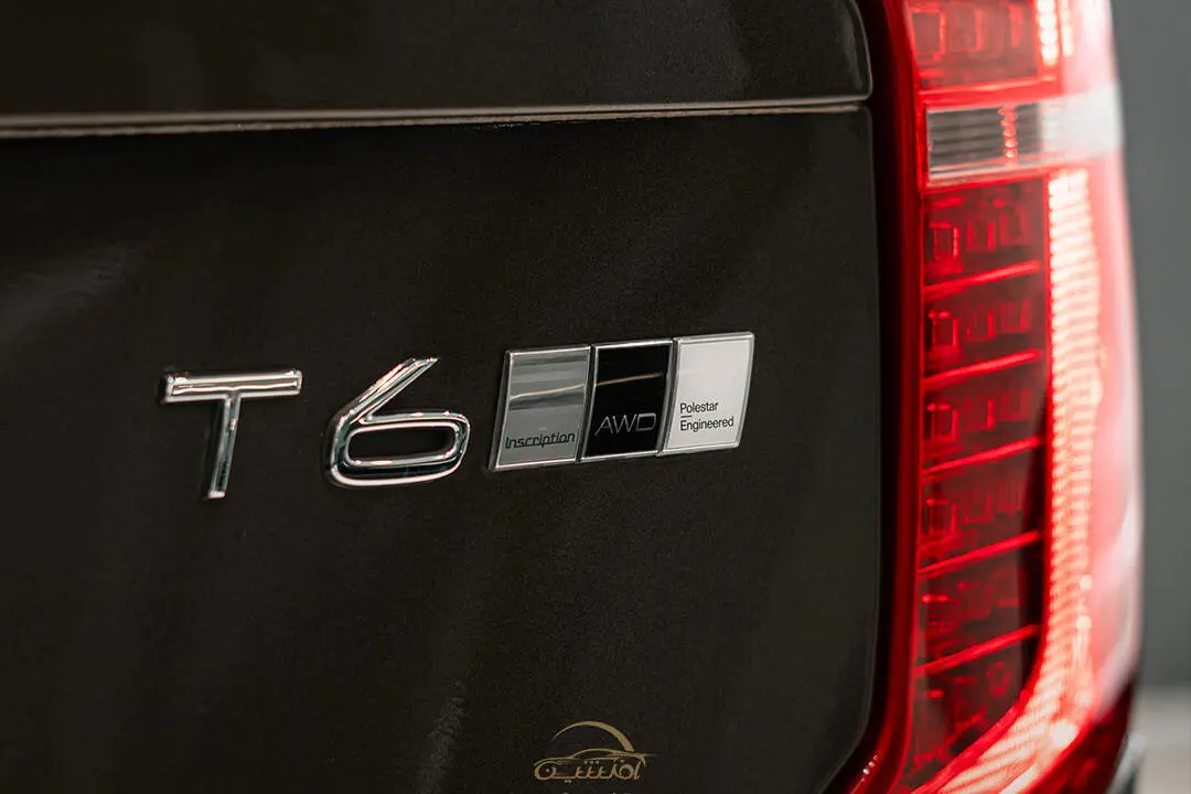 ولوو  XC90