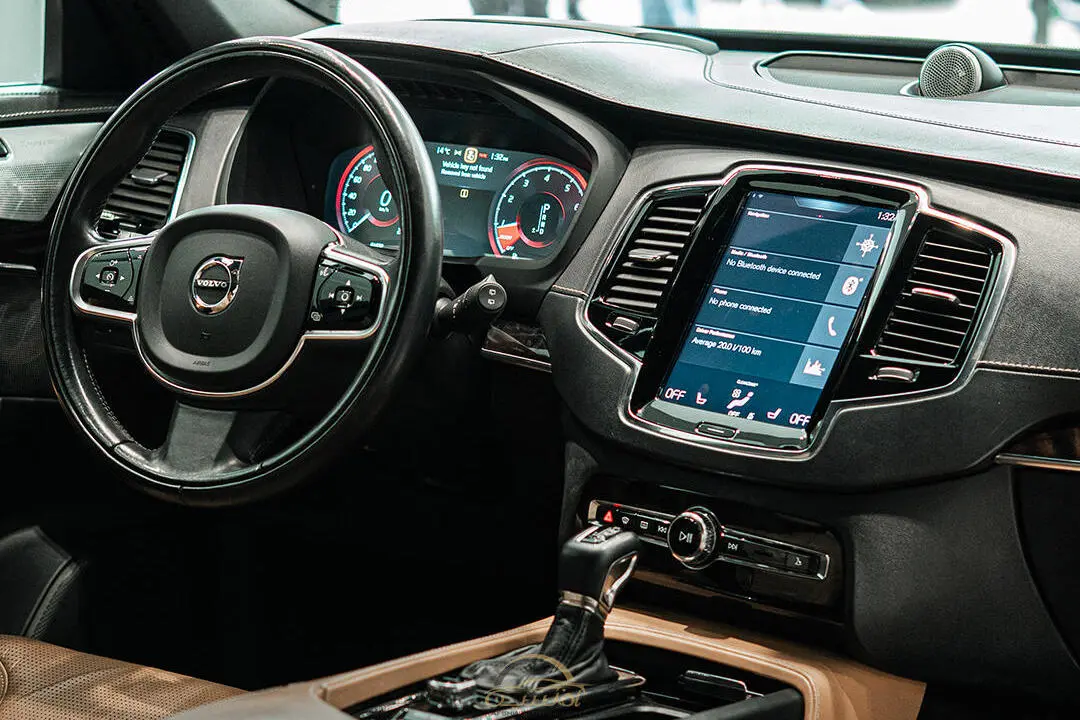 ولوو  XC90