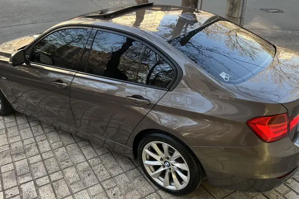 ب ام و، سری 3 سدان