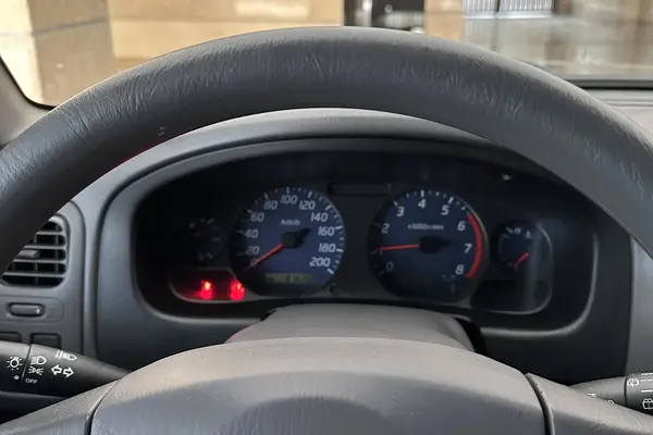 نیسان، رونیز