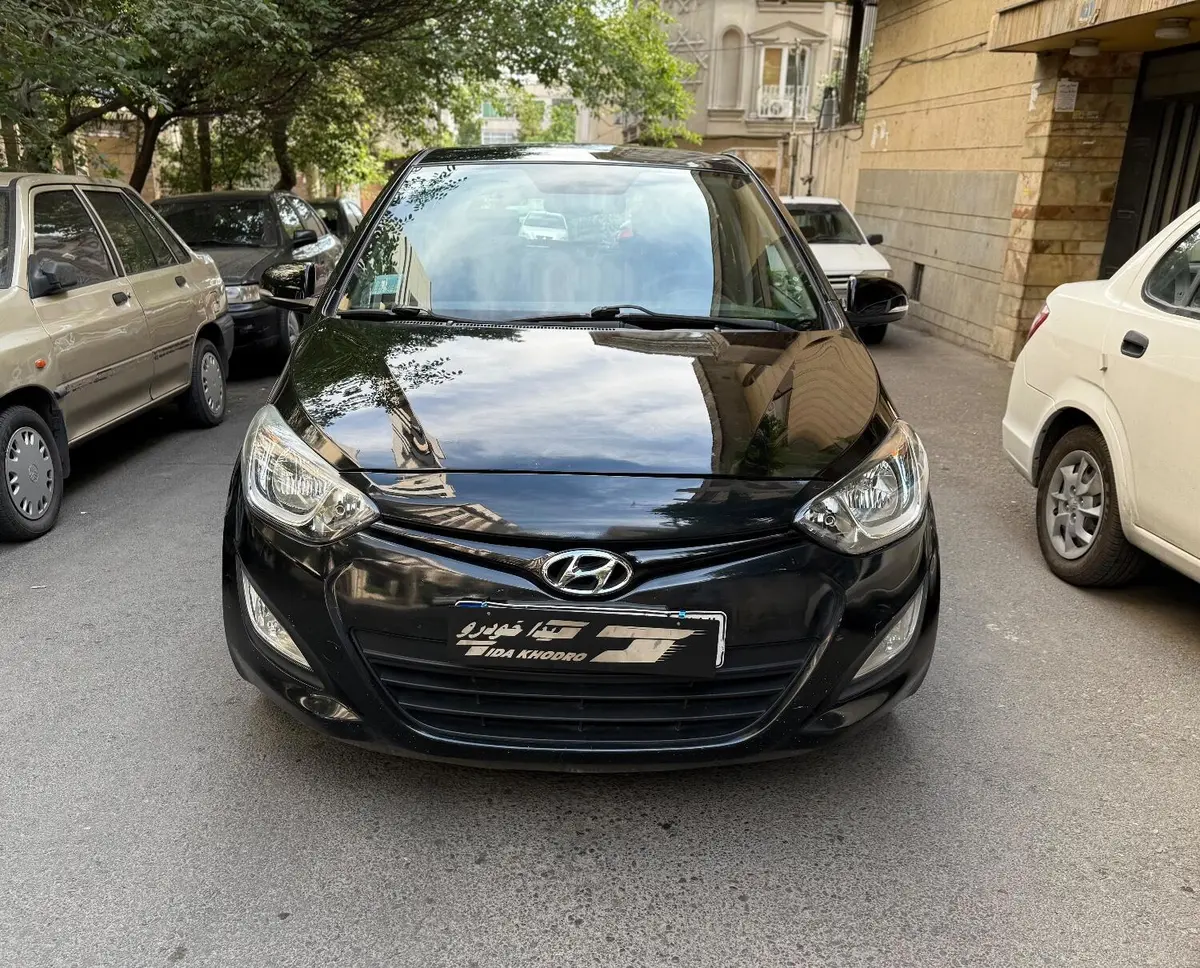 هیوندای،  i20