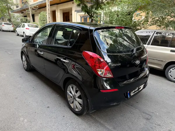 هیوندای  i20