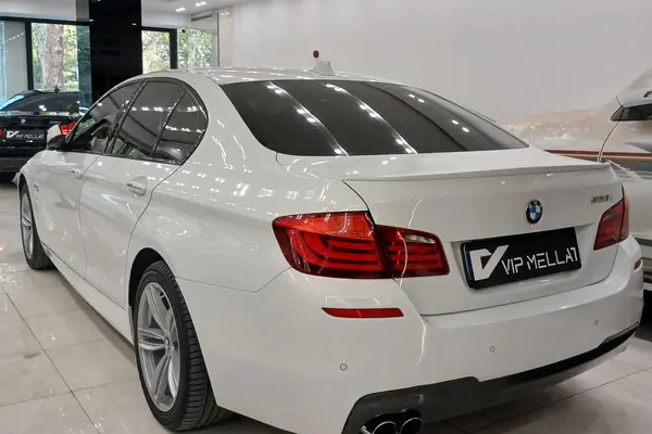 ب ام و، سری 5 سدان