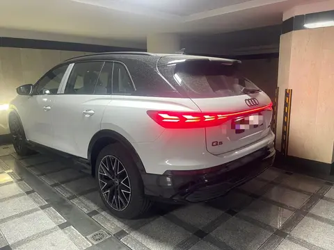 آئودی، Q5 e-tron