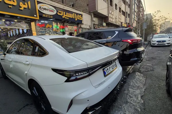 فونیکس، آریزو 8 (Z8)