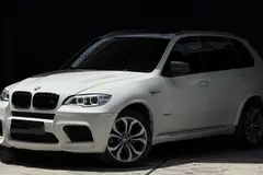 ب ام و، X5