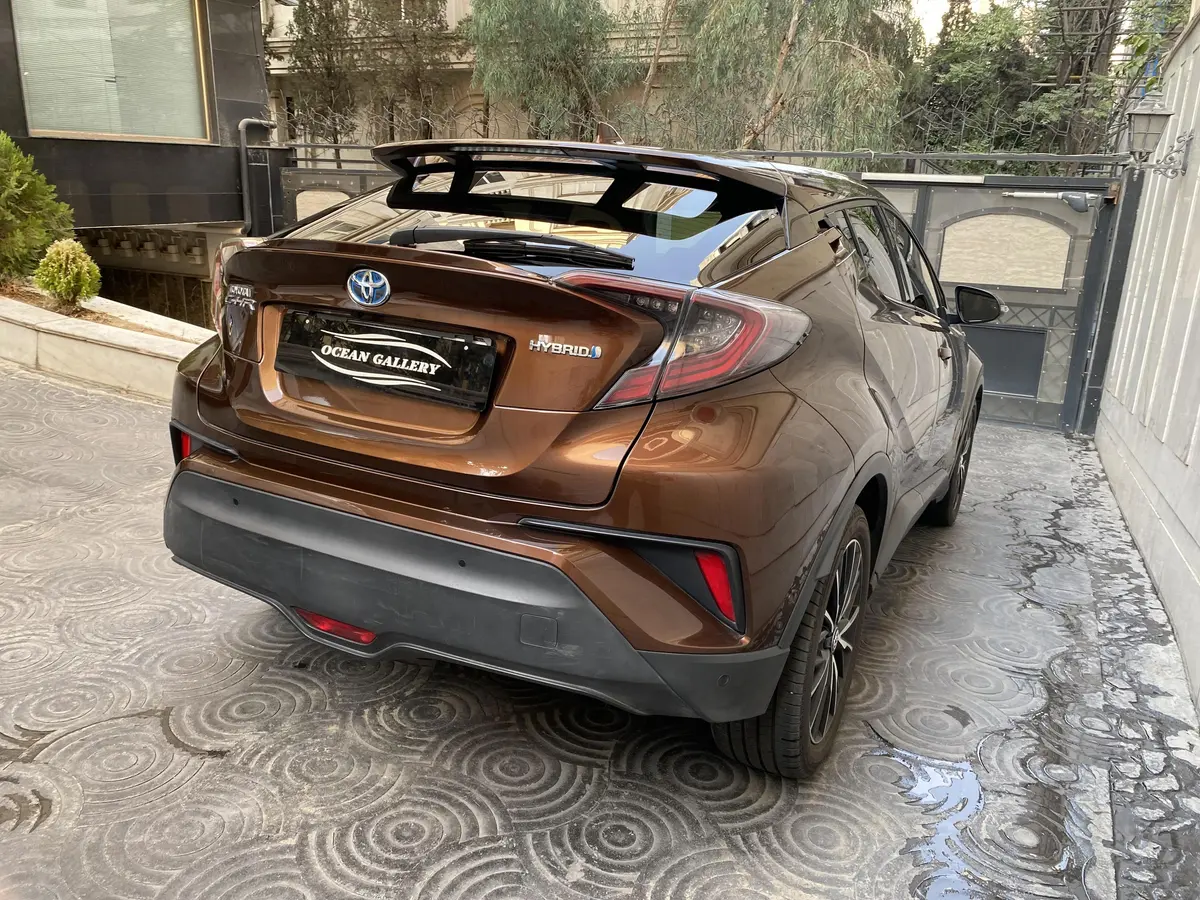 تویوتا،  C-HR هیبرید