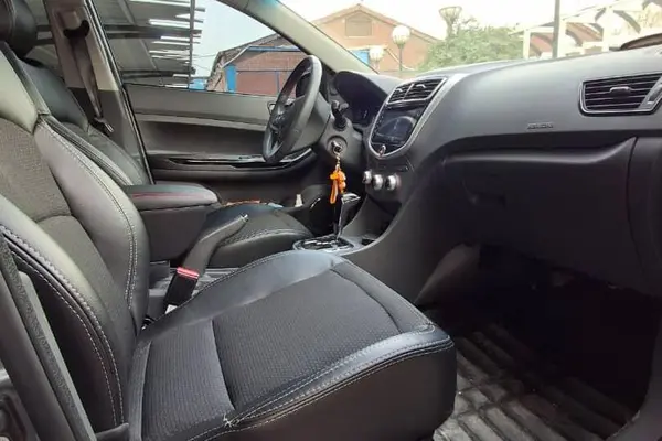 کی ام سی، ایگل