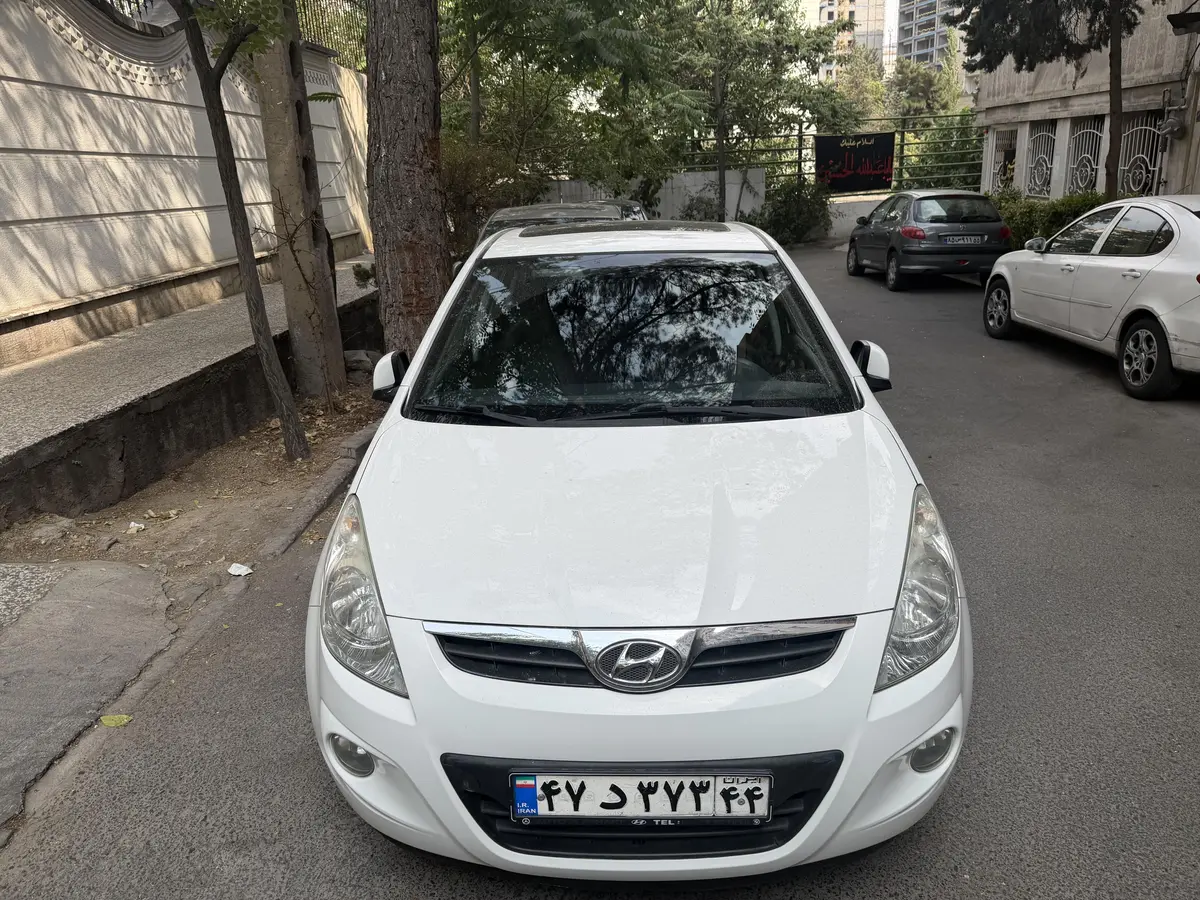 هیوندای،  i20