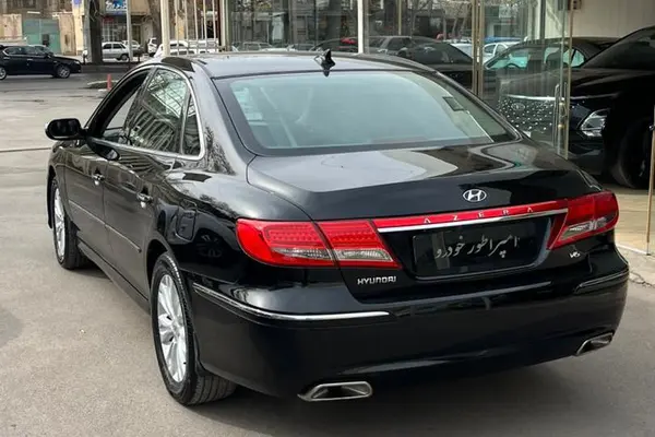 هیوندای، آزرا (گرنجور)